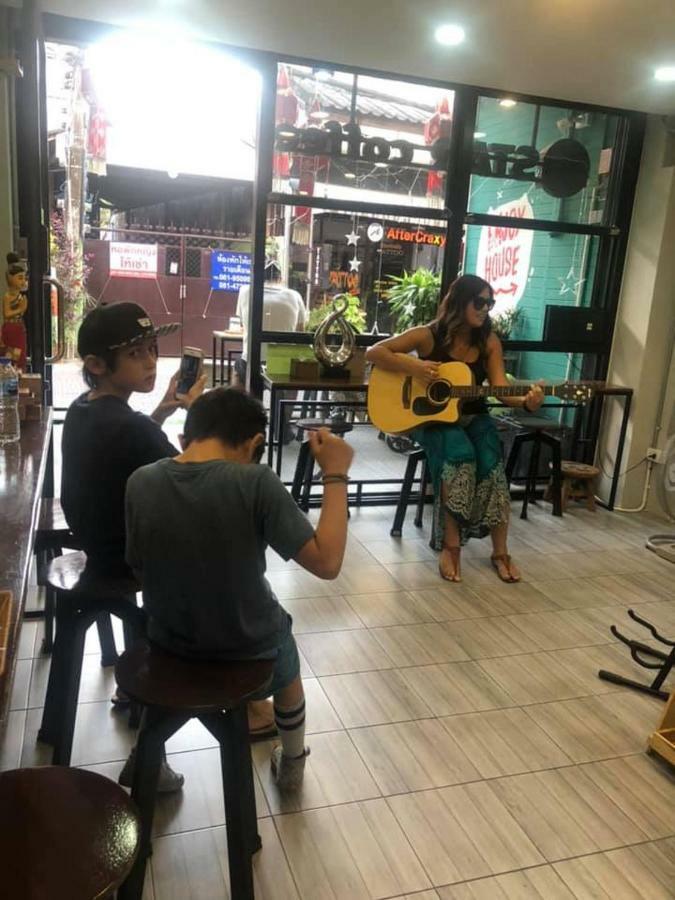 清邁 享受旅馆旅舍 外观 照片